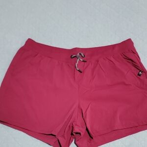 EUC Women's TORRID Sz 2 Burgandy Happy Camper Shorts